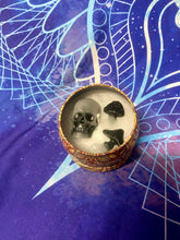 Load image into Gallery viewer, Skull and Mushrooms Tin 4oz
