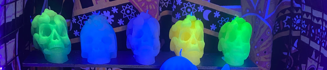 Glow in the Skull with Snakes